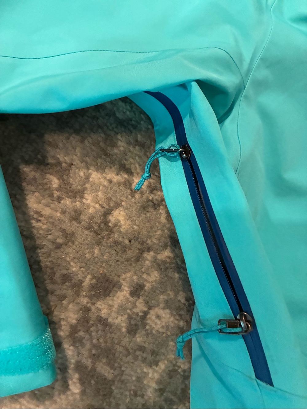 Patagonia Women’s GORE-TEX Waterproof Rain Jacket – Turquoise/Blue – Size Small - Picture 5 of 7